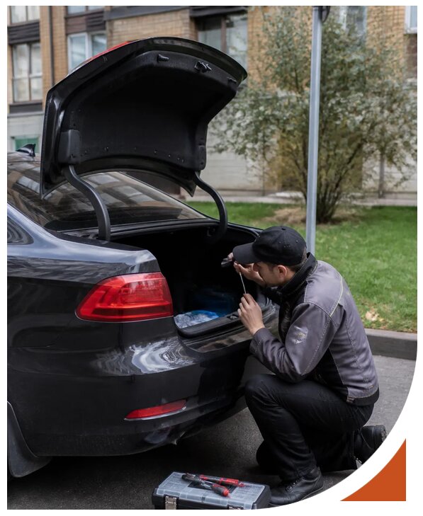 Вскрытие багажника автомобиля без повреждений в Куйбышеве